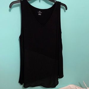 Worthington black multi-media sleeveless top